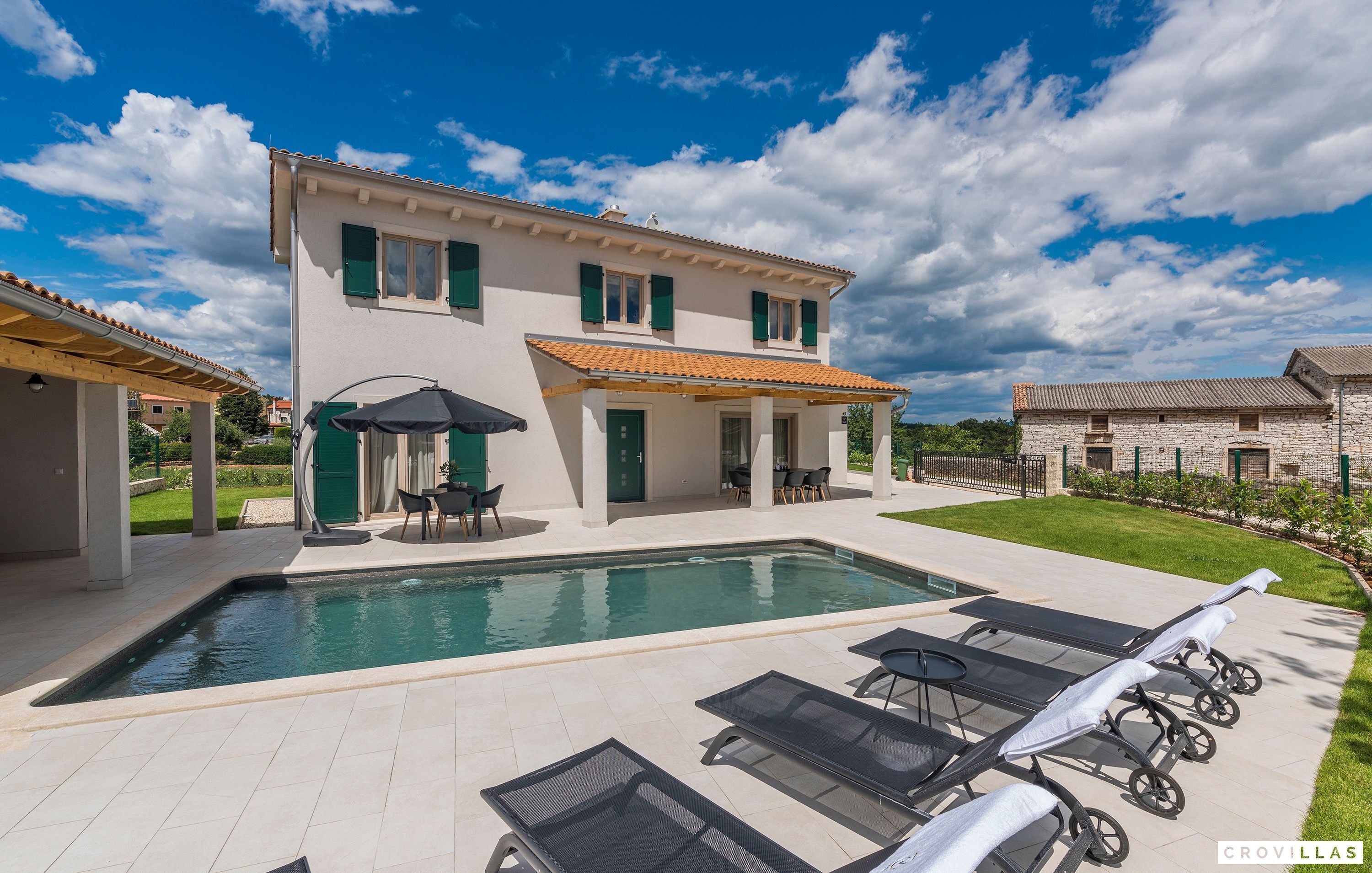House, Smoking | 3 bedrooms