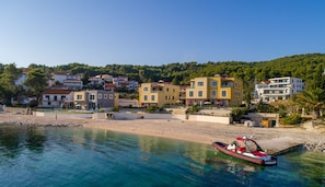 Villa | 6 bedrooms - Acadia B in Slatine With 6 Bedrooms and 6 Bathrooms (Split)