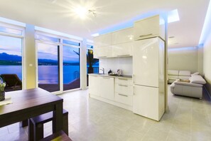 Casa, para fumadores | 4 habitaciones 
