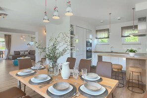 Villa | 4 bedrooms - Adonis in Kr an With 4 Bedrooms and 4 Bathrooms (Krsan)