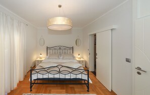 Villa | 3 bedrooms - Monty in Pridraga With 3 Bedrooms and 1 Bathrooms (Novigrad)