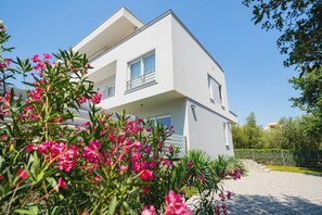 5 bedrooms - Chillax Inn in Medulin (Medulin)