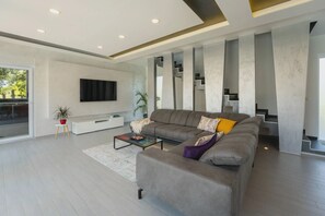 Villa | 5 Schlafzimmer