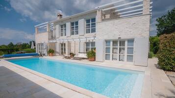 Vila | 4 kamar tidur