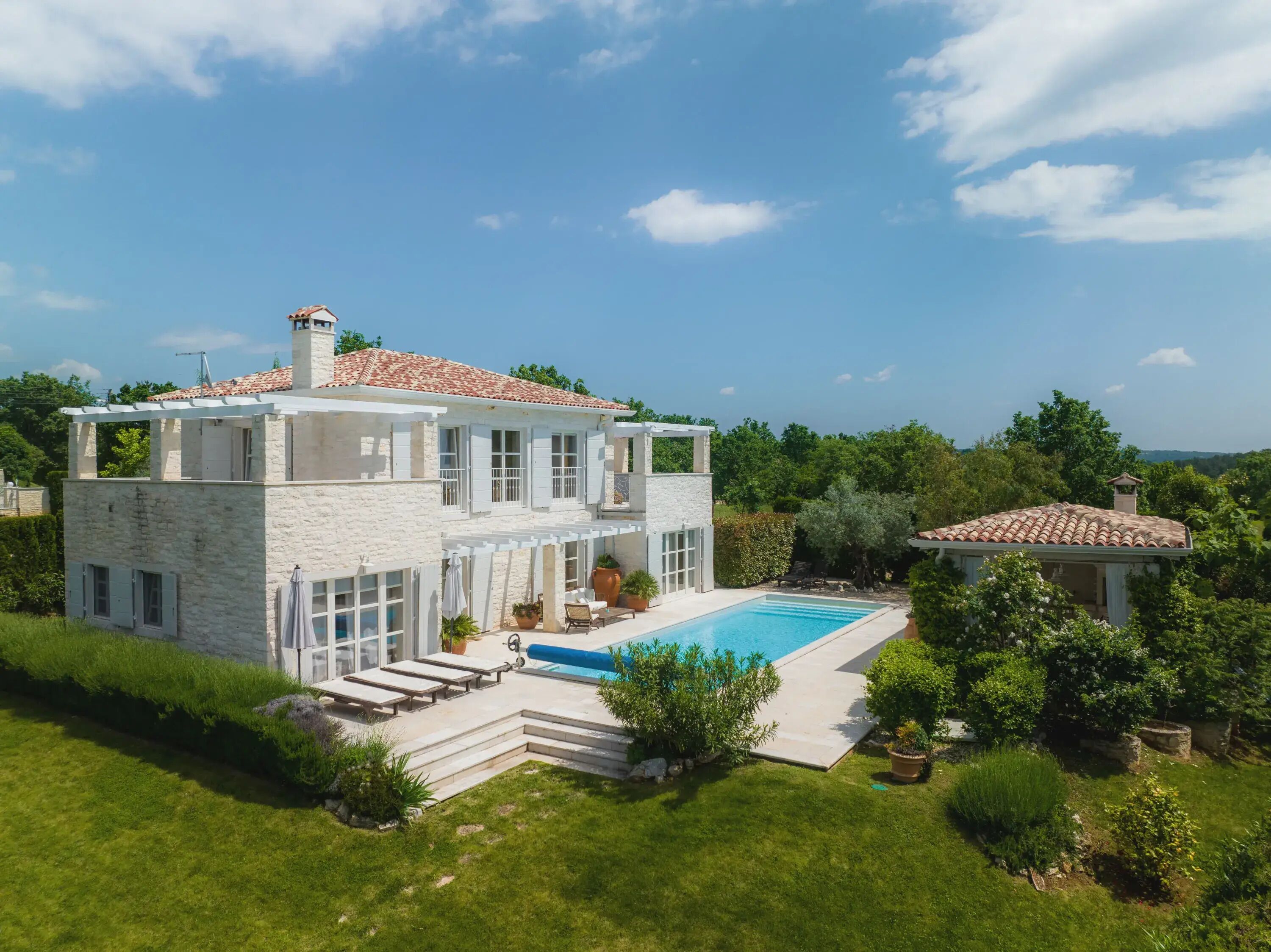 فيلا | 4 عدّة غرف نوم