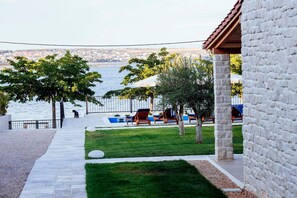 Villa | 2 bedrooms - Muntan in Kraj With 2 Bedrooms and 2 Bathrooms (Pasman)