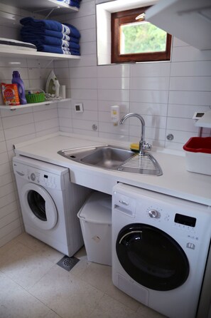 Villa | 5 bedrooms - Franica in Dubrovnik (Dubrovnik)