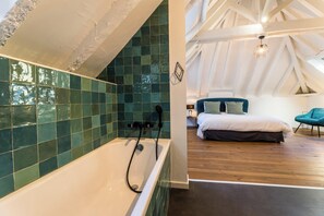 2 室のベッドルーム、アイロン / アイロン台、WiFi、ベッドシーツ