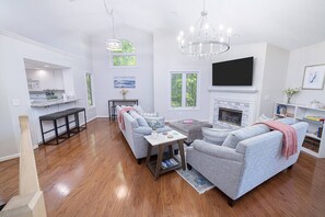 Smart TV, fireplace, table tennis