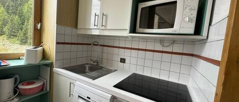 Refrigerador, microondas, lavavajillas