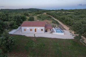 4 bedrooms - Bibali in Buje With 4 Bedrooms and 2 Bathrooms (Buje)