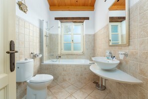 Casa, para fumantes | 4 quartos