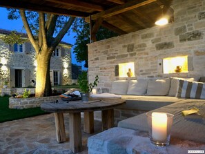 Casa, para fumadores | 4 habitaciones 