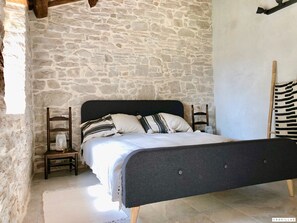 Villa | 4 bedrooms - Bofina in Kanfanar With 4 Bedrooms and 2 Bathrooms (Kanfanar)