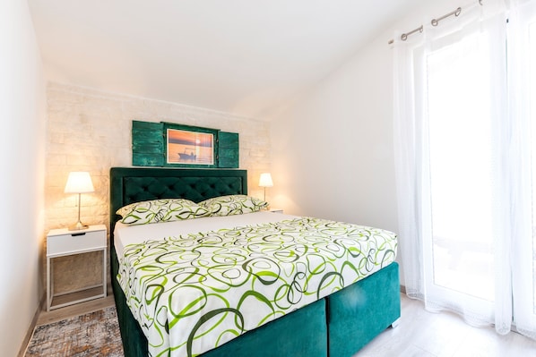 Villa | 4 bedrooms - Patria in Ra anj With 4 Bedrooms and 2 Bathrooms (Rogoznica)