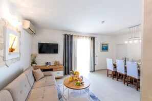 4 bedrooms