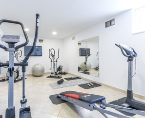 Villa | 4 bedrooms - Patria in Ra anj With 4 Bedrooms and 2 Bathrooms (Rogoznica)