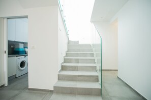 House - Olive in Okrug Gornji (Okrug)