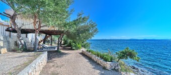 Treehouse in Murter With 1 Bedrooms and 1 Bathrooms