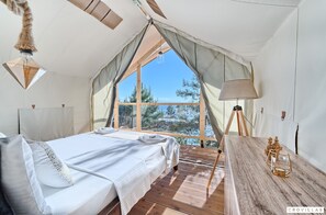 Apartment | 1 bedroom - Treehouse in Murter With 1 Bedrooms and 1 Bathrooms (Tisno)