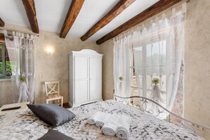 Villa - Zvonar in Rakotule With 3 Bedrooms and 3 Bathrooms (Karojba)