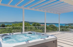Ferienhaus, Raucher | 6 Schlafzimmer