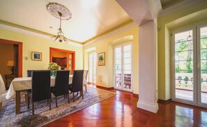 Villa | 4 bedrooms - Tereza in Ilipi With 4 Bedrooms and 3 Bathrooms (Konavle)