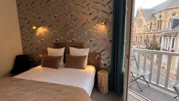 Chambre Double Confort Balcon | Décoration personnalisée, ameublement personnalisé