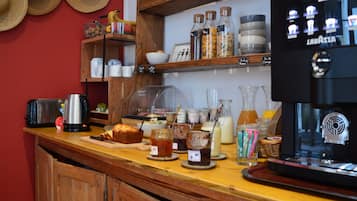 Tägliches kontinentales Frühstück gegen Gebühr