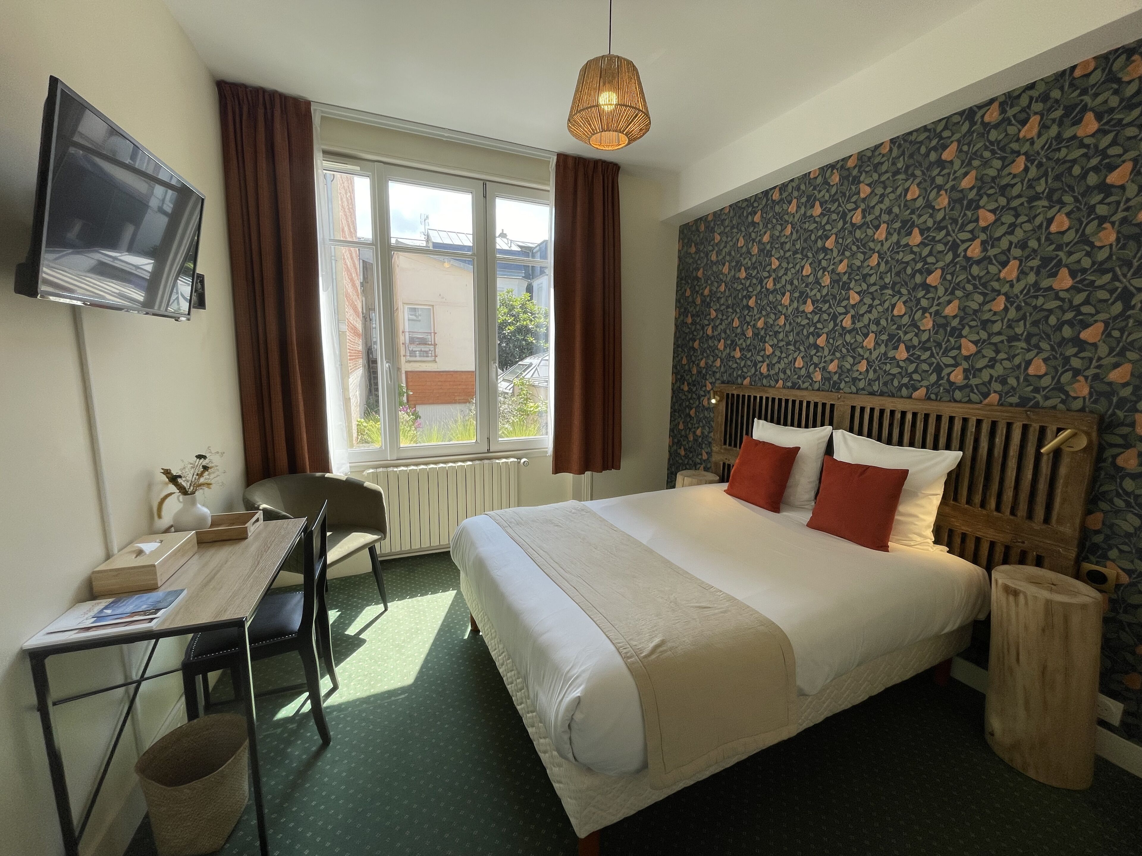 Chambre Double Confort | 獨特裝潢、布置獨特、筆電工作空間、隔音