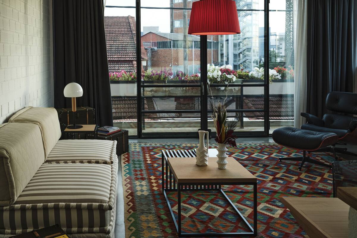 Vatos - Grand Technopolis View Suite | 1 ห้องนอน, เครื่องนอนระดับพรีเมียม, เตียงพร้อมฟูกเสริมที่นอน, มินิบาร์