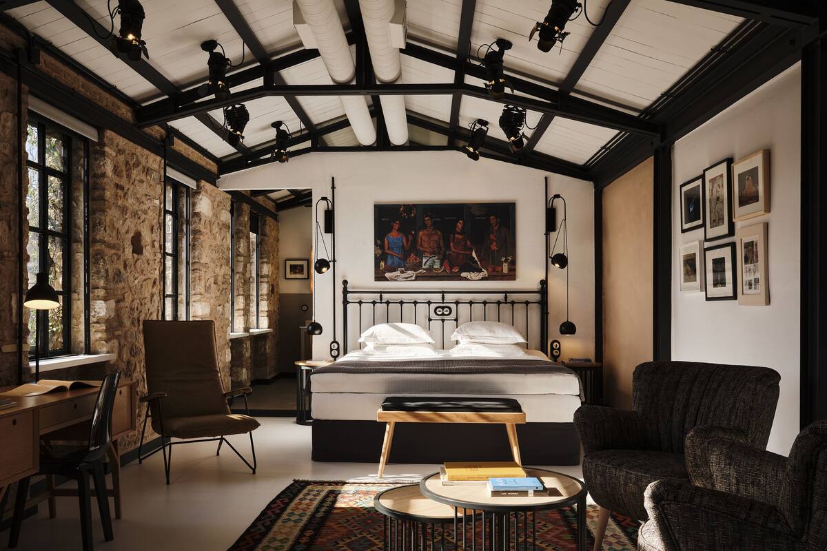 Gazia - Superior Acropolis View Suite | 1 ห้องนอน, เครื่องนอนระดับพรีเมียม, เตียงพร้อมฟูกเสริมที่นอน, มินิบาร์