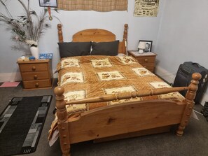 1 chambre, fer et planche à repasser, Wi-Fi, draps fournis