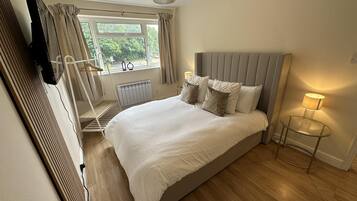 Apartment | 2 Schlafzimmer, Bügeleisen/Bügelbrett, kostenloses WLAN, Bettwäsche