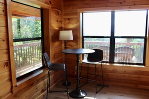 Interior - NEWLY RENOVATED 4 br, Beautiful Views, Game Room, Theater Room, Sleeps 12 (Sevierville)