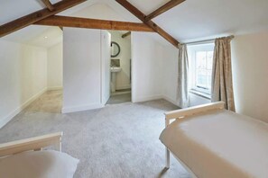 2 bedrooms, desk, iron/ironing board, travel crib