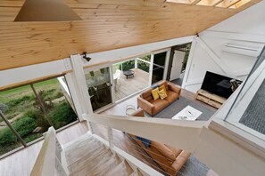 TV, fireplace - The Glass House 103 Bristow-Smith Ave Goolwa South (Goolwa South)