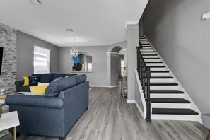 Smart TV, video games, DVD player - Themed Luxury 6BR Getaway with Resort Amenities Private Pool/Spa/Game Room (kissimmee)