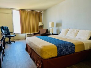 Blackout curtains, soundproofing, free WiFi, bed sheets - Travelodge by Wyndham Carlisle North (Carlisle)