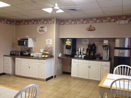 Free daily continental breakfast