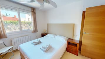 2 habitaciones, tabla de planchar con plancha y wifi gratis