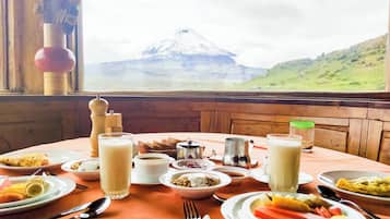 Free daily full breakfast