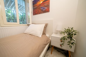 2 chambres, fer et planche à repasser, Wi-Fi, draps fournis