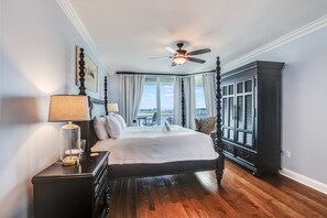 4 chambres, fer et planche à repasser, accès au Wi-Fi (inclus)