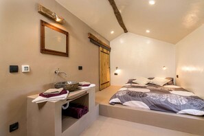 2 dormitorios, tabla de planchar con plancha, wifi y ropa de cama