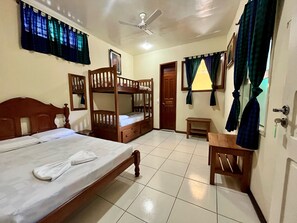 Family Suite | In-room safe, desk, iron/ironing board, free WiFi - Hostel Manaus (Manaus)