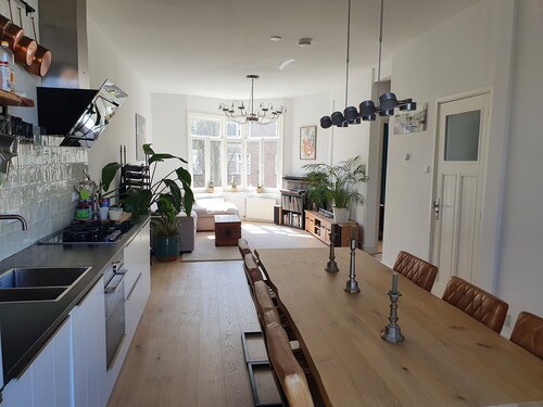 Large & renovated apartment!