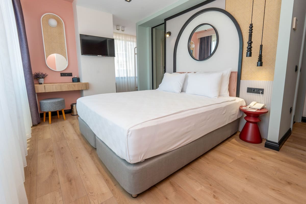 Minibar (con alcuni snack e alcune bevande gratis)