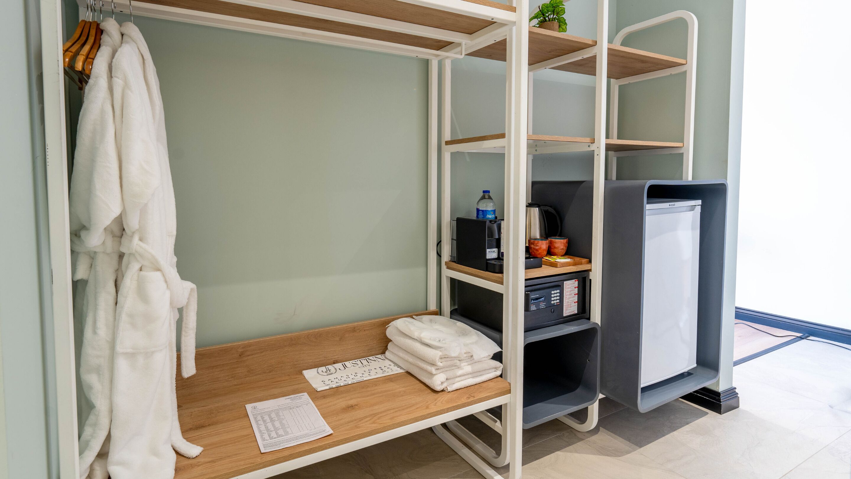 Foto - Just Inn City