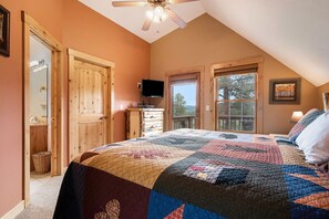 2 bedrooms, laptop workspace, iron/ironing board, free WiFi - Solitude Eagle #7 - Estes Park 3 Bedroom Condo by RedAwning (Estes Park)